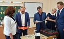 Во время посещения школы «Образовательный центр «Бухта Казачья». С Председателем Правительства Дмитрием Медведевым.