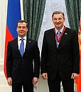 Presenting state decorations. Vladislav Tretyak, president of the Russian Ice Hockey Federation, was awarded the Order for Services to the Fatherland, III degree.