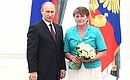 Орденом Дружбы награждена оператор машинного доения Нина Захарова.