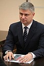 Генеральный директор – председатель правления ОАО «Российские железные дороги» Олег Белозёров.