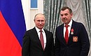 Consultant of the coaching staff of the Russian men’s ice hockey team Oleg Znarok was awarded the Order of Alexander Nevsky.