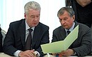 Moscow Mayor Sergei Sobyanin and Rosneft CEO Igor Sechin at the meeting on the prospects for gas engine fuel.