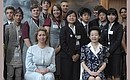На встрече с представителями «Юношеской восьмёрки». Справа – супруга Премьер-министра Японии Тойоко Фукуда.