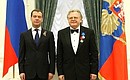 Орденом Почёта награждён певец и композитор Юрий Антонов.