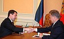 С руководителем Олимпийского комитета России Леонидом Тягачёвым.