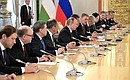 Российско-узбекистанские переговоры в расширенном составе.