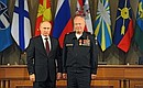 Ведущий аналитик Управления генеральных инспекторов Министерства обороны Владимир Чернавин награждён орденом Александра Невского.