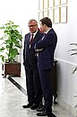 President and Chairman of VTB Bank Management Board Andrei Kostin (left) and Minister of Economic Development Maxim Oreshkin before the beginning of Russian-Indian talks.
