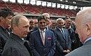 На новом футбольном стадионе клуба «Спартак» – «Открытие Арена». Во время беседы с руководством и ветеранами клуба.