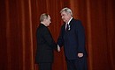 Чрезвычайный и Полномочный Посол Российской Федерации в Республике Болгария Юрий Исаков награждён орденом Дружбы.