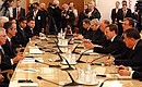 Российско-гватемальские переговоры в расширенном составе.