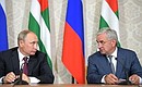 Press statements following Russian-Abkhazian talks. With President of Abkhazia Raul Khadjimba.