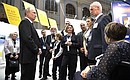 Перед началом пленарного заседания четвёртого Форума активных граждан «Сообщество» Владимир Путин встретился с лидерами успешных социально значимых проектов.