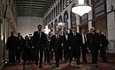 С Президентом Сирийской Арабской Республики Башаром Асадом (слева) в Большой мечети Дамаска.