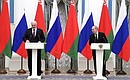 С Президентом Белоруссии Александром Лукашенко в ходе совместной пресс-конференции по итогам российско-белорусских переговоров.