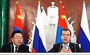 С Президентом Монголии Цахиагийном Элбэгдоржем на пресс-конференции по итогам российско-монгольских переговоров.