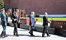 Vladimir Putin, Benjamin Netanyahu and Aleksandar Vucic laid flowers at the memorial to hero cities.