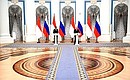 По завершении российско-индонезийских переговоров Владимир Путин и Президент Индонезии Джоко Видодо сделали заявления для прессы. Фото РИА «Новости»