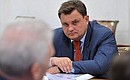 Presidential Aide and Head of the Presidential Control Directorate Konstantin Chuychenko at a meeting on federal executive agencies’ action plans for reaching the national social and economic development targets set by the President.