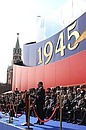 Выступление на военном параде, посвящённом 65-летию Победы в Великой Отечественной войне.