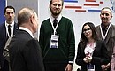Перед началом пленарного заседания четвёртого Форума активных граждан «Сообщество» Владимир Путин встретился с лидерами успешных социально значимых проектов.