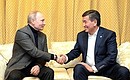С Президентом Киргизии Сооронбаем Жээнбековым. Фото пресс-службы Президента Киргизии