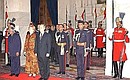 Перед началом официального обеда от имени Президента Индии Абдул Калама в честь Президента России и его супруги.