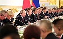 Russian-Chinese talks in expanded format.