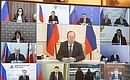 Совещание по вопросам социально-экономического развития Крыма и Севастополя (в режиме видеоконференции).