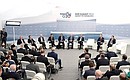 Встреча лидеров «большой двадцатки» с представителями деловых кругов и профсоюзов «Группы двадцати». Фотохост-агентство G20 Russia