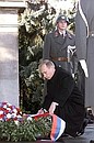 Laying a wreath at the monument to Soviet soldiers who died liberating Vienna.
