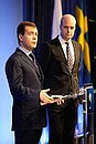 С Премьер-министром Швеции Фредриком Рейнфельдтом. Пресс-конференция по итогам российско-шведских переговоров.