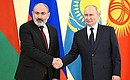With Prime Minister of Armenia Nikol Pashinyan before the meeting of the Supreme Eurasian Economic Council in restricted format. Photo: Pavel Bednyakov, RIA Novosti