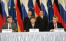 At the ceremony of signing documents on the Russian-German cooperation in the field of energy.