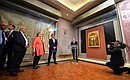 На церемонии открытия выставки иконы Андрея Рублёва «Вознесение» в Музее византийского и христианского искусства Афин.