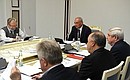 Заместитель Руководителя Администрации Президента Магомедсалам Магомедов провёл заседание президиума Совета при Президенте по межнациональным отношениям.