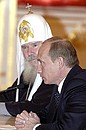 С Патриархом Московским и всея Руси Алексием Вторым на встрече с участниками Архиерейского собора Русской православной церкви.