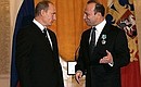 GEORGE\'S HALL, GRAND KREMLIN PALACE. President Vladimir Putin presented a Friendship Award to the first vice president of the International Council of Russian Compatriots (USA), Vladimir Kvint, at a state reception devoted to National Unity Day.