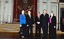 Владимир и Людмила Путины, Президент Австрии Томас Клестиль и Маргот Клестиль-Леффлер во время посещения Государственного Эрмитажа.
