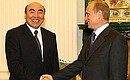 President Putin with Kyrgyz President Askar Akayev.