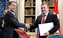 Dmitry Medvedev and Lars Lokke Rasmussen signed the Partnership for Modernisation declaration following Russian-Danish talks.