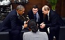 На полях саммита «Группы двадцати» состоялась краткая встреча Владимира Путина с Президентом США Бараком Обамой.