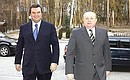 Слева направо: Премьер-министр Украины Виктор Янукович, Председатель Правительства России Михаил Фрадков.