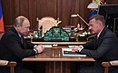 С временно исполняющим обязанности губернатора Курской области Романом Старовойтом.