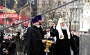 Патриарх Московский и всея Руси Кирилл освятил памятник святому равноапостольному князю Владимиру.