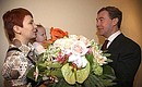 Дмитрий Медведев посетил новое общежитие для военнослужащих на территории воинской части в посёлке Загорянском и побывал в гостях у семьи старшего лейтенанта Игоря Перевозчикова.