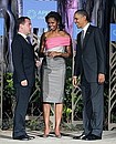 С Президентом США Бараком Обамой и его супругой Мишель Обамой.