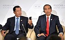 Prime Minister of Cambodia Hun Sen (left) and President of Indonesia Joko Widodo at a meeting with representatives of the Russia-ASEAN Business Forum. Photo: russia-asean20.ru