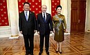 Before the parade, at the Armorial Hall of the Kremlin, Vladimir Putin greeted the leaders of foreign states and major international organisations who have come to Moscow to take part in the celebrations. With President of People’s Republic of China Xi Jinping and his spouse.