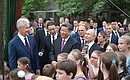 С Председателем Китайской Народной Республики Си Цзиньпином и мэром Москвы Сергеем Собяниным (слева) во время посещения Московского зоопарка.
